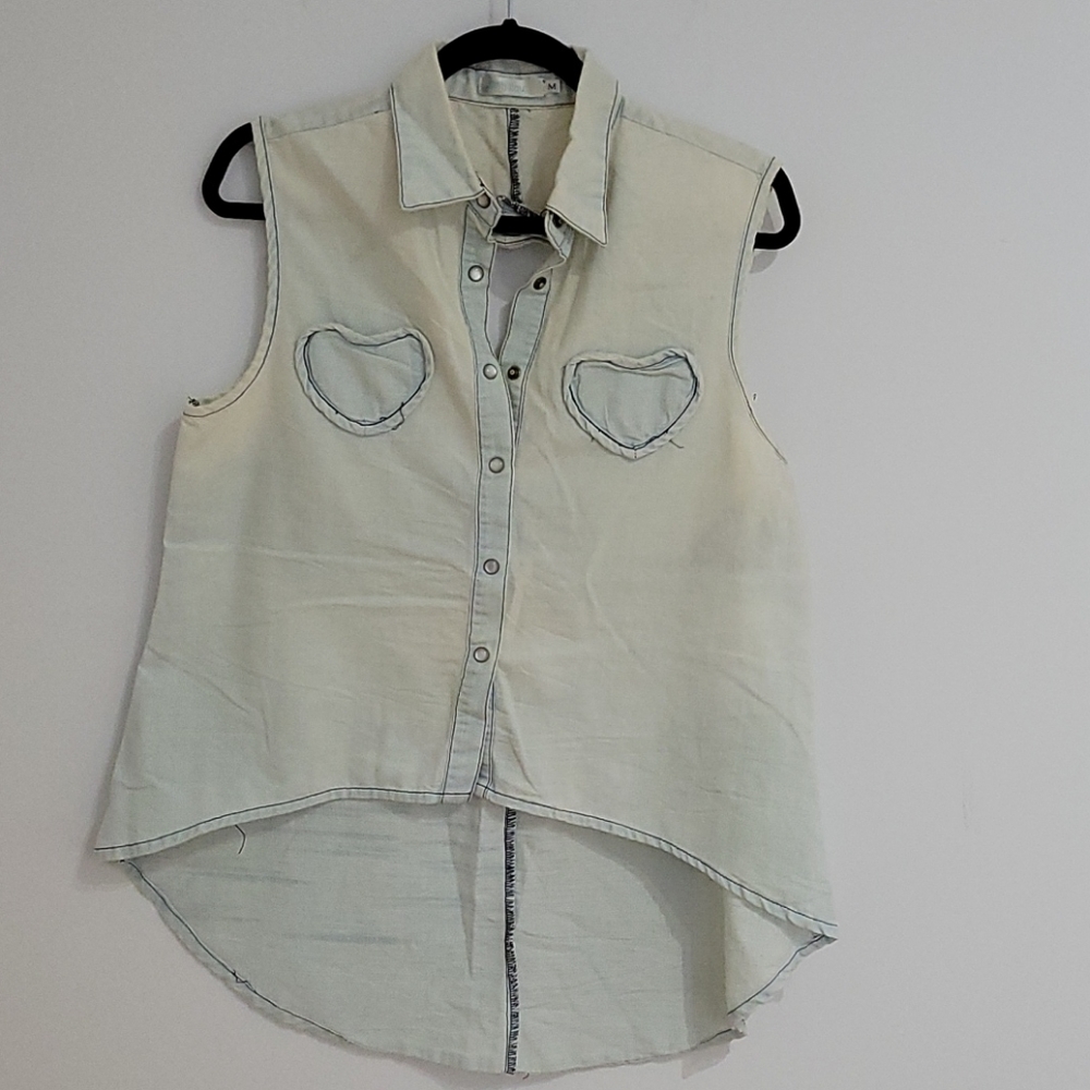 Heart shape details blouse